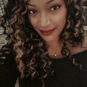 Meet your Posher, Latisha